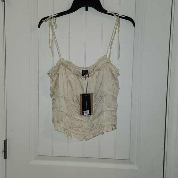 NWT Vero Moda Birch Strappy Crop Top - Picture 1 of 4